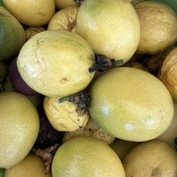 5 Lbs Golden Passion Fruit 