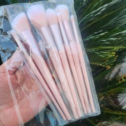 Super Soft 7 Pcs Set Makeup Brushes 
