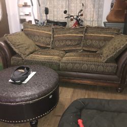 Couch and Ottoman excellent shape