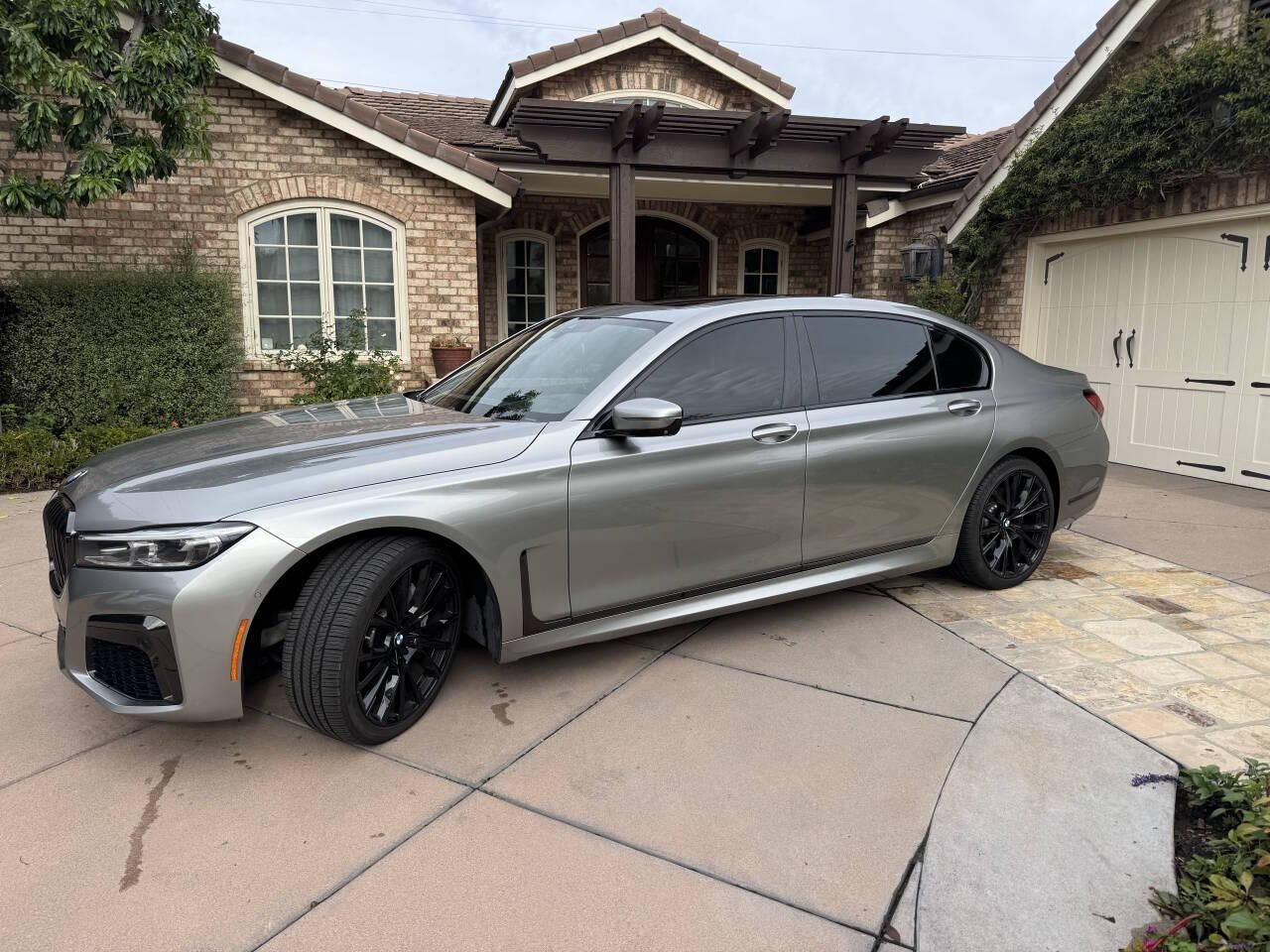 2020 BMW 740i