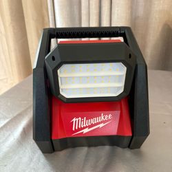 M18 GEN-2 18-Volt Lithium-Ion Cordless 4000 Lumens ROVER LED AC/DC Flood Light (Tool-Only)