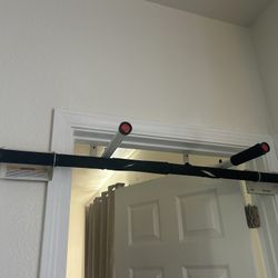 Pull Up Bar 
