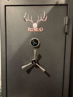 Redhead 10 gun safe.