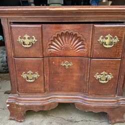 Night stand
