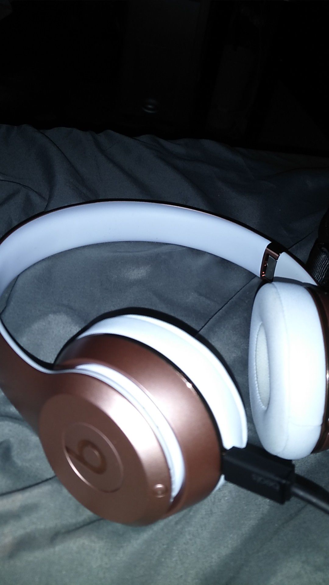 Beats solo3 wireless on ear headphones 80$$trade