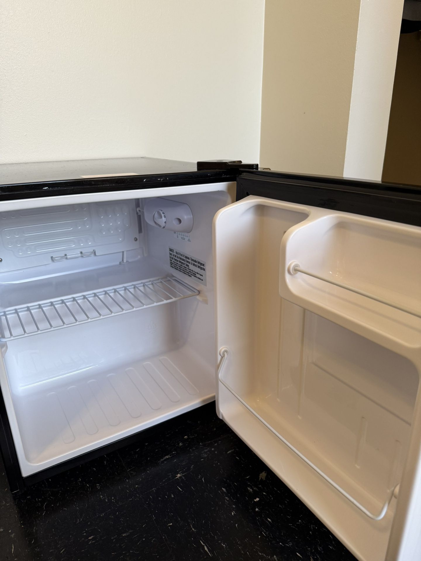 Insignia Mini Fridge