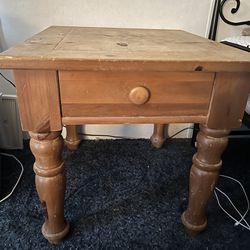 Side/End Table