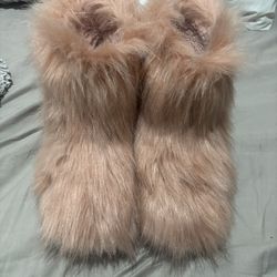 free people x steve madden fuzzy boots size 7.5