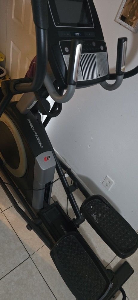 Proform Elliptical Perfect Condition