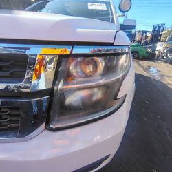 2015-2020 Chevy Tahoe 5.3L Headlight Driver Left Side 