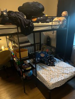 Full/twin bunk bed