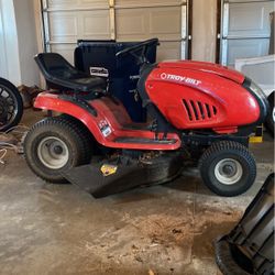 Troy Bilt Bronco 42” Tractor