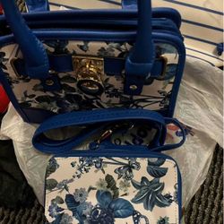 Cartera De Mujer Con Una billetera Nueva $45