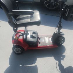 GoGo Elite Mobility Chair
