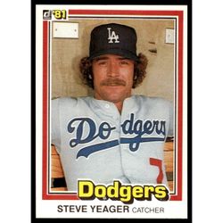 1981 Donruss Steve Yeager Los Angeles Dodgers #297