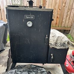 SMOKER 