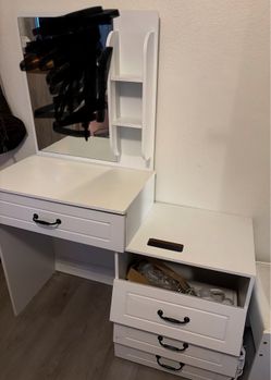Vanity (FOR CHEAP)!!
