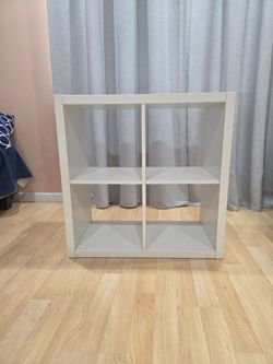 Cube shelves
