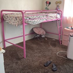 Twin Pink Bed 