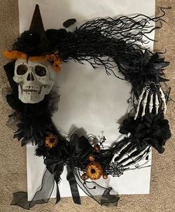 Halloween Skull and Skeleton Wreath