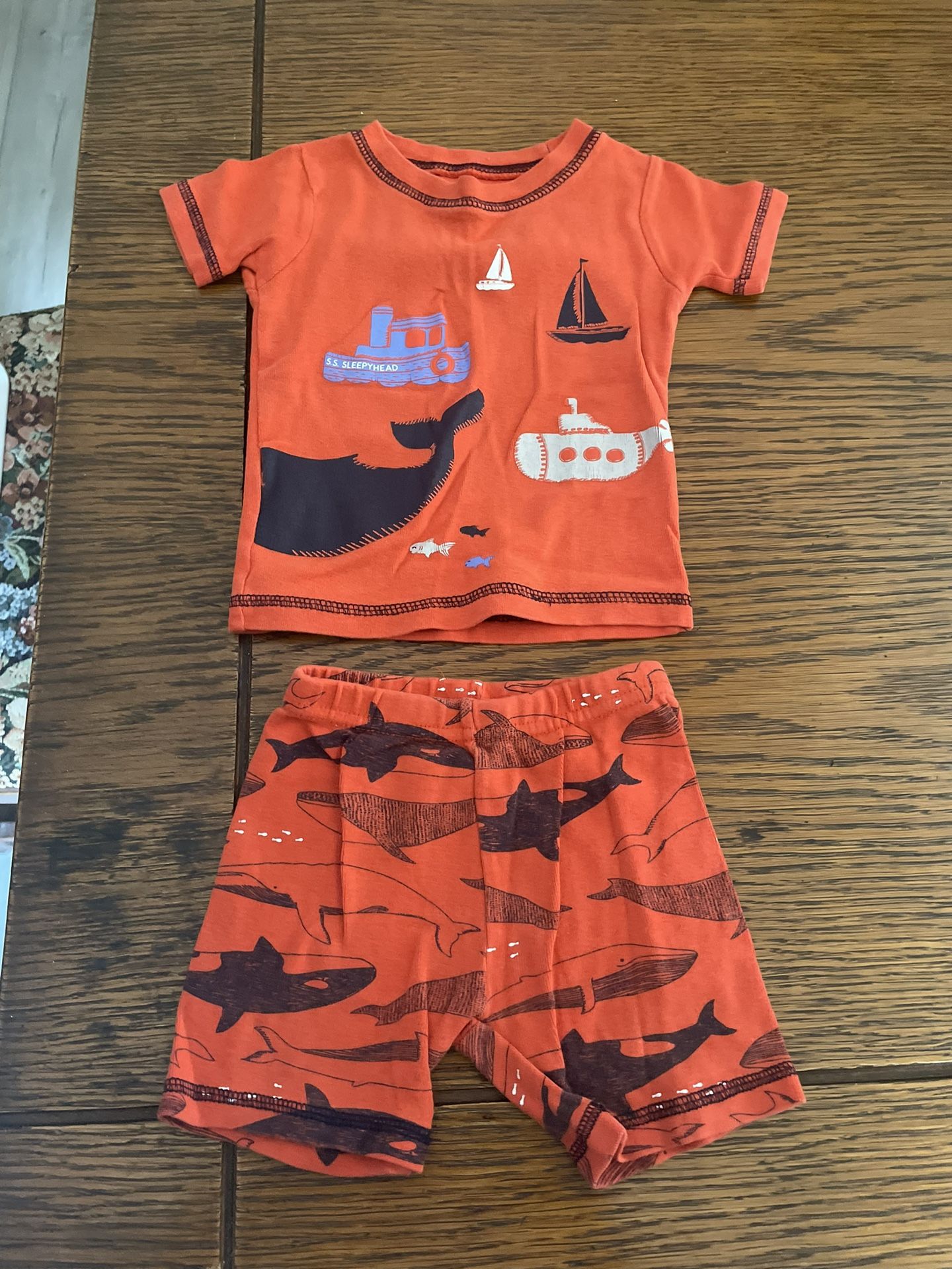 Carter’s Short Set
