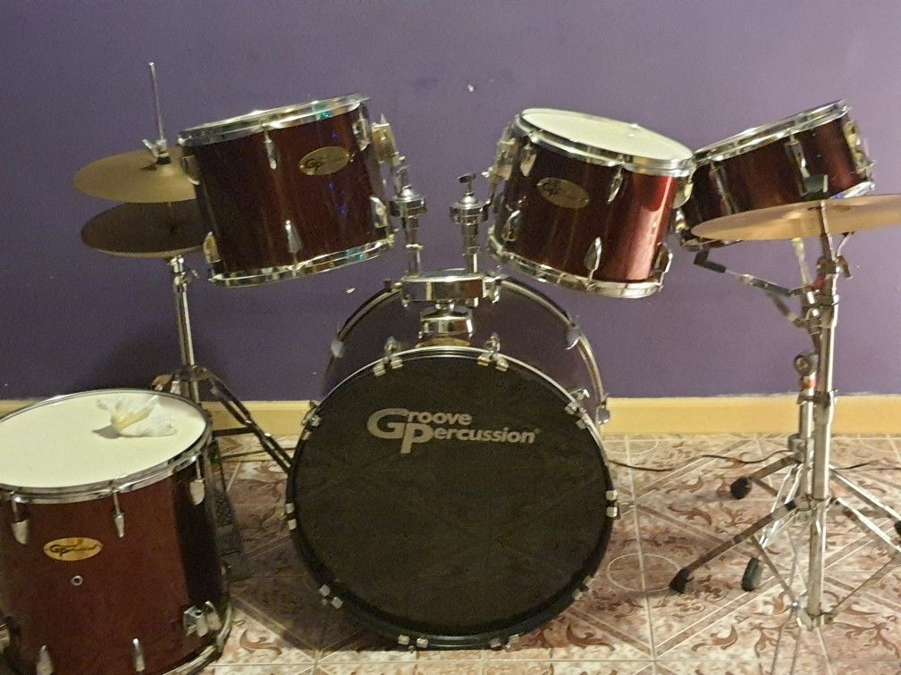 5 Piece Drum Kit Available