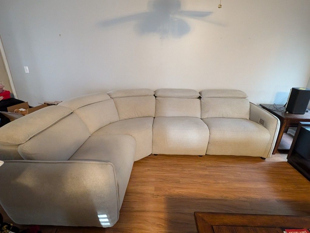 Like New Sectional Sofa