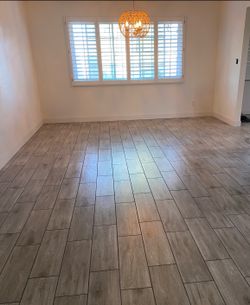Floor tile