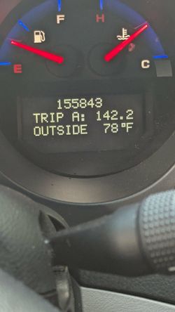 05 Acura TL runs perfectly fine not light on so let see what u have for trade or cash not junks and nothing whit higher miles