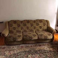 Reclinable couch 