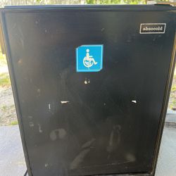 Mini Fridge 
