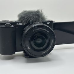 Sony Alpha ZV-E10 Camera with 16-50mm Lens in Black