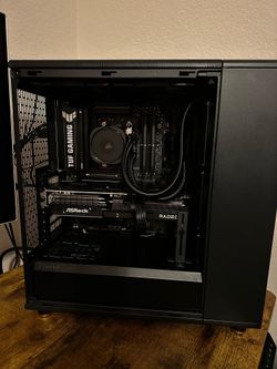 Fractal Design North Gaming PC - Ryzen 7 7800X3D - Radeon RX 9070 XT