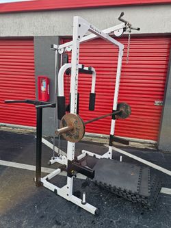 Fitness Home Gym. Gimnasio en casa. Precor S3.15. HOMESTEAD 33033 Compact Precor S3.15 strength training system has optimized bio-mechanics and freedo