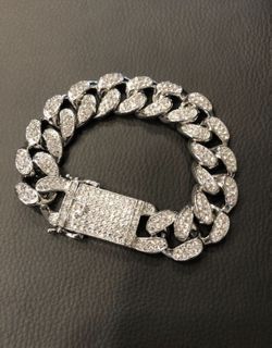 New 18 k white gold Cuban bracelet