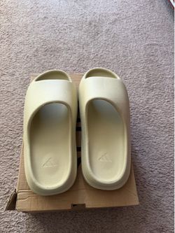 Yeezy Slides