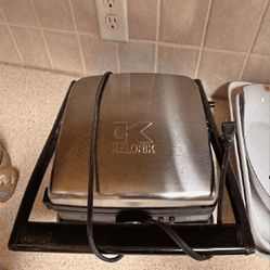 Panini Press Fast and Tasty Meals in Minutes fall opportunity