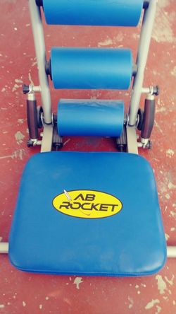 Vendo ab rocket casi nuevo por solo $80 obo.