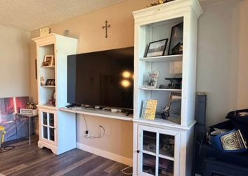 Tv wall unit