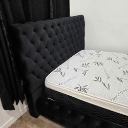 King and Queen Black Color Bed Frame