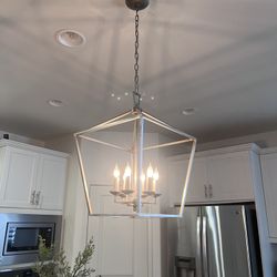 2 Pendant Lights