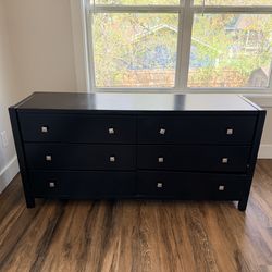 BLACK DRESSER