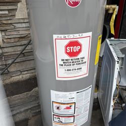 2021 40 Gallons Water Heater Works Perfectly 