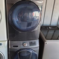 Samsung AddWash 4.5cu Ft Front Load Washer And Stackable Gas Dryer Set 