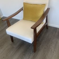 Decora 27.5” Wide Armchair 