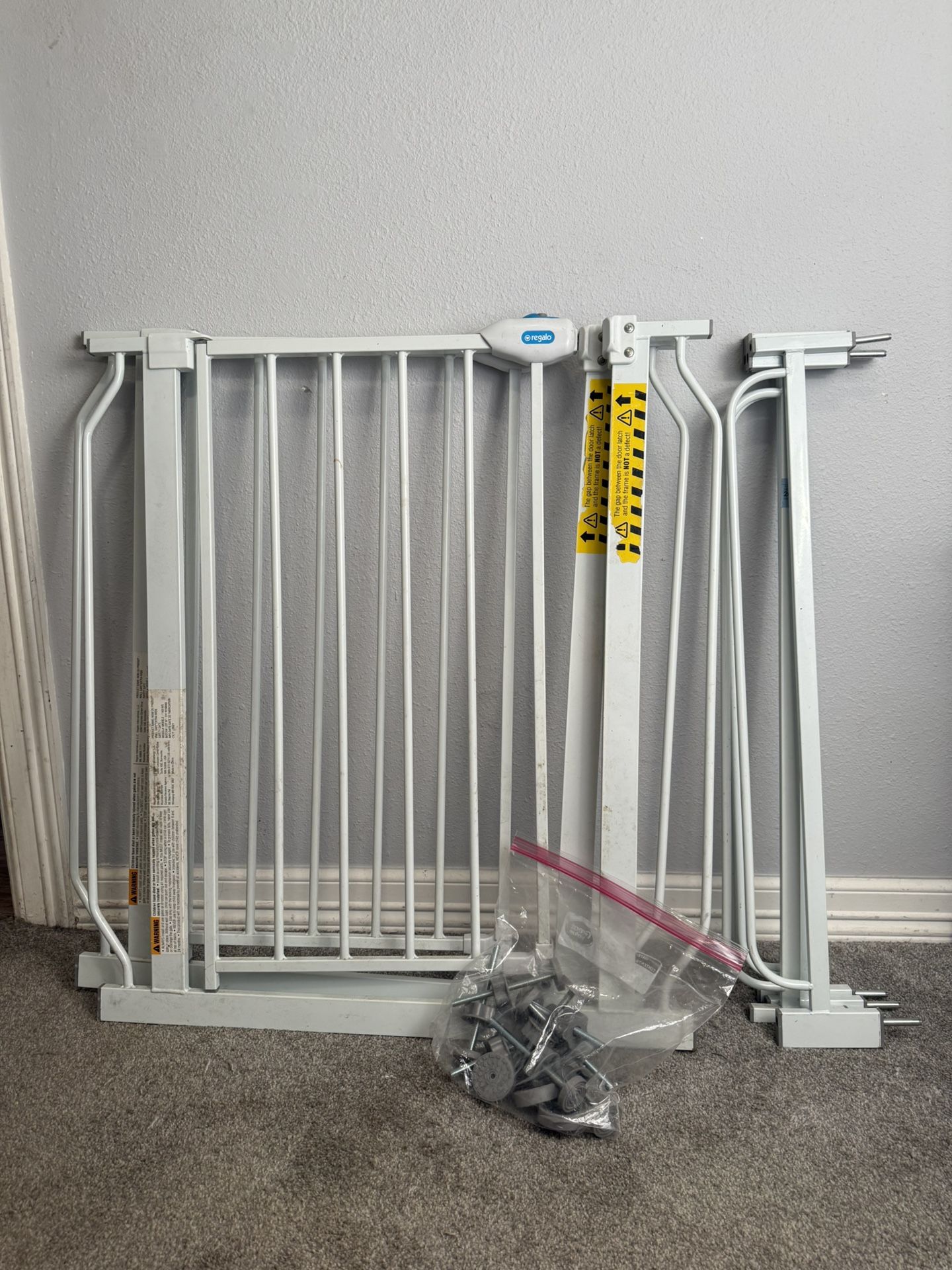 Regalo Safety Gates – Set of 2