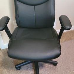Black Office Chair 
