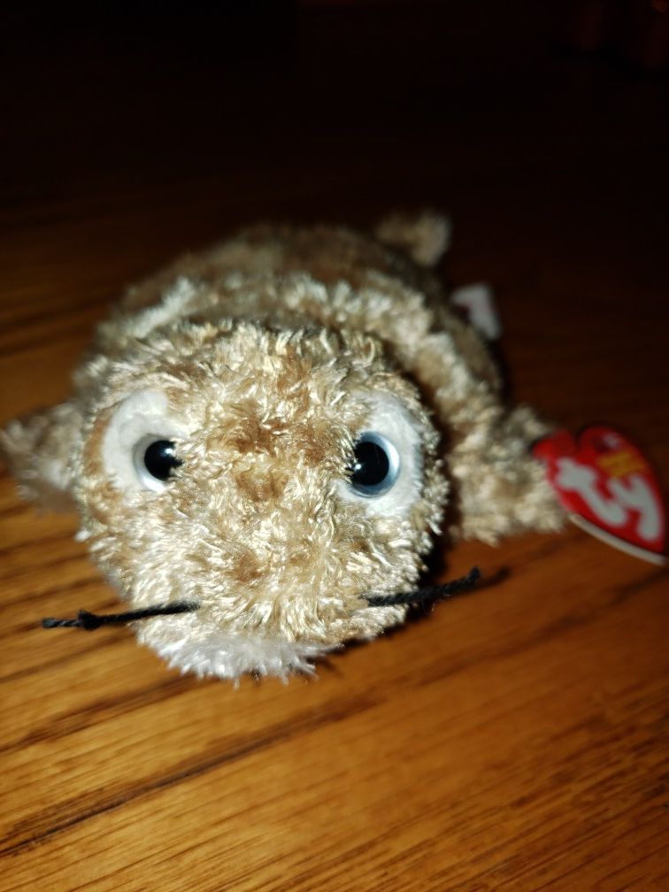 RETIRED TY BEANIE BABY FINS THE SEAL