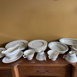 Lenox Dish Set - Priscilla