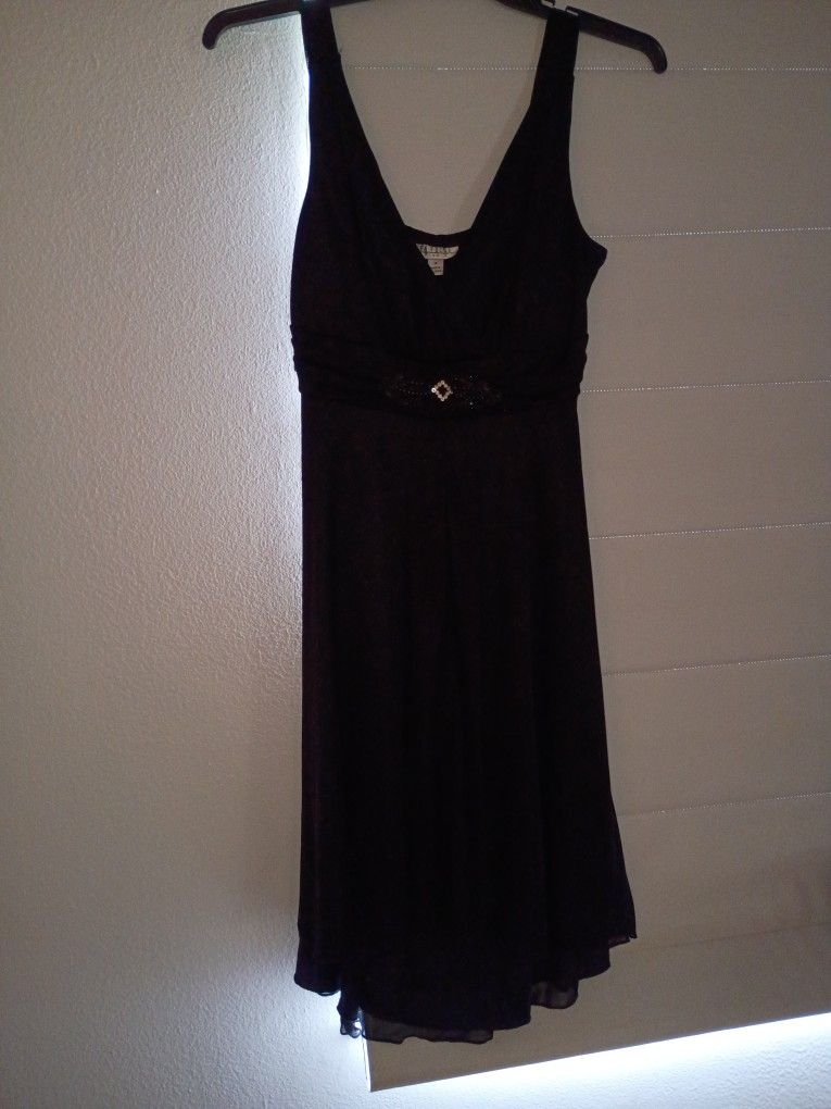 Black Dress Med